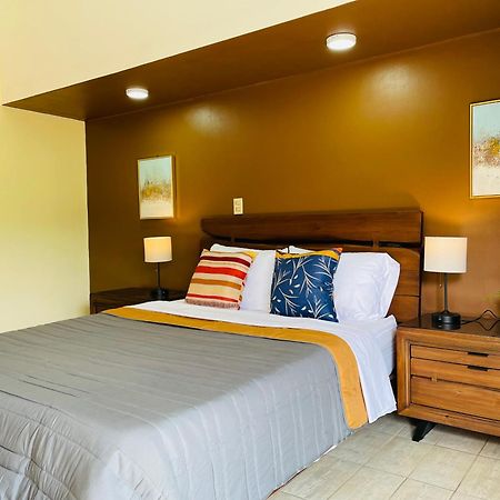 The Rainier Bed & Breakfast 5 サンホセ エクステリア 写真