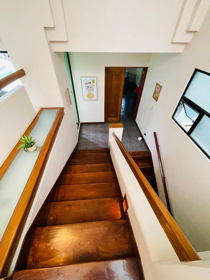 The Rainier Bed & Breakfast 5 サンホセ エクステリア 写真