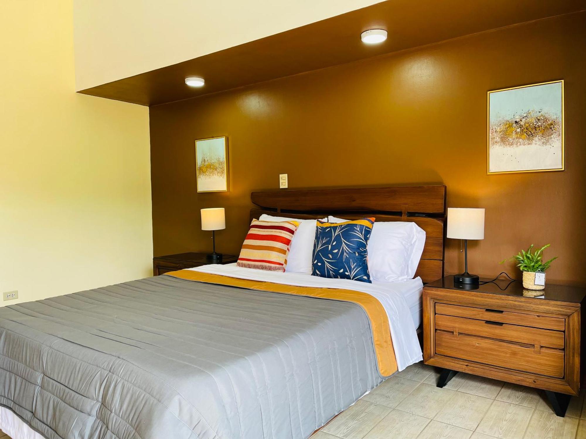The Rainier Bed & Breakfast 5 サンホセ エクステリア 写真